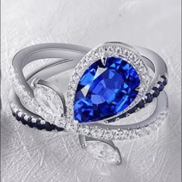 New!! 925 Silver Blue Sapphire Ring ! - Picture 2 of 3